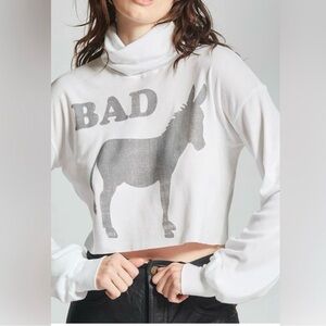 Recycled Karma Tops Bad Donkey Cropped Turtleneck Tee White Small Sweater New